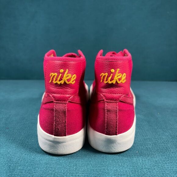 Size 8Men/9.5Women - Nike SB Blazer Court Mid pink shoes - Picture 2 of 9